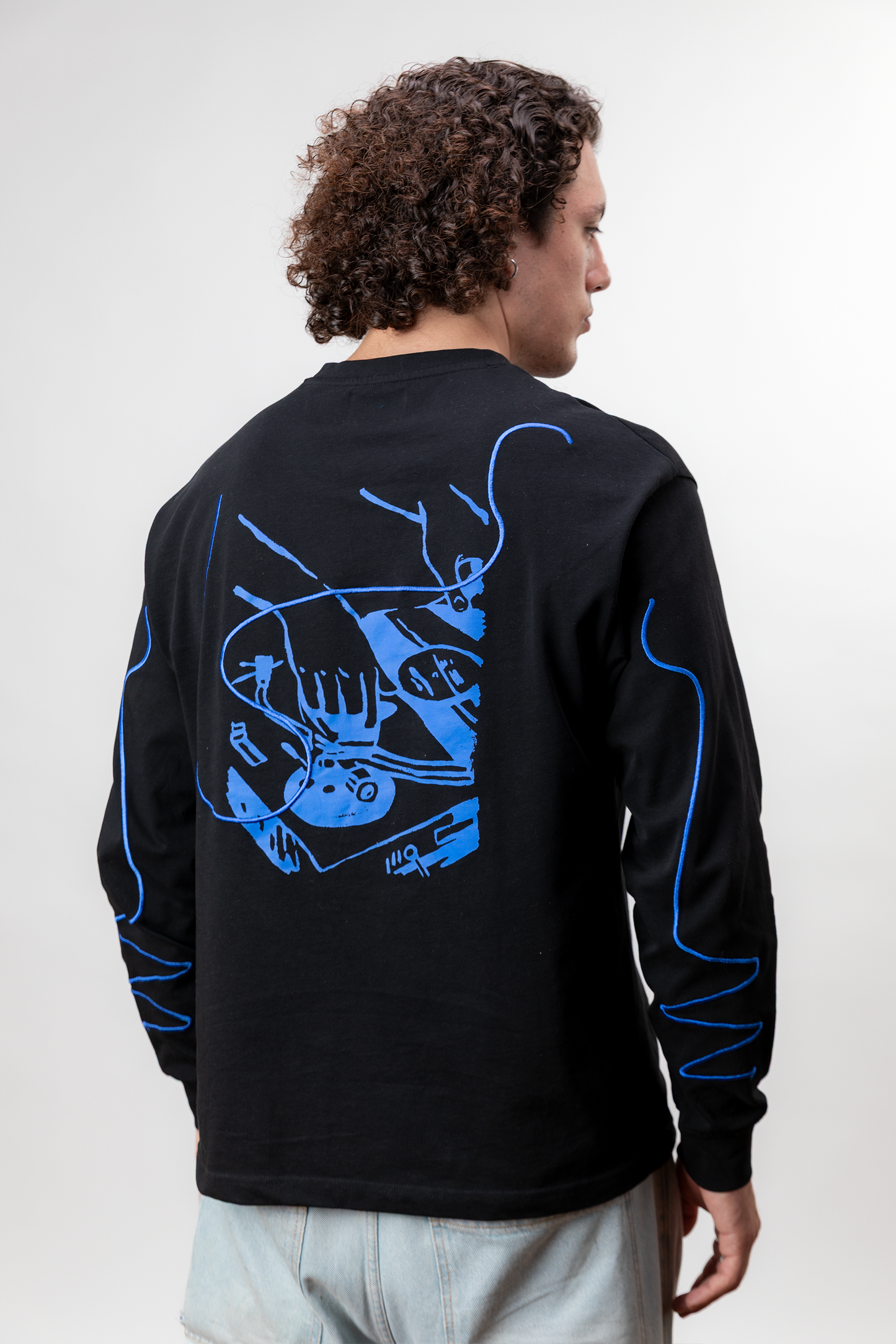 VIVANT LONGSLEEVE T-SHIRT